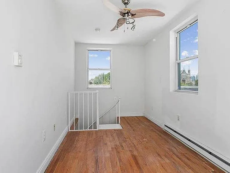 306 Bond St #4A — Photo 6