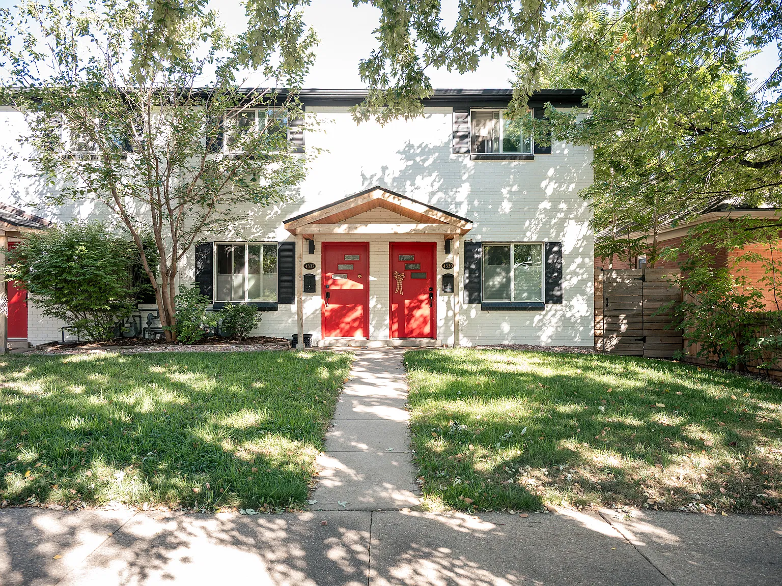 2 bed, 805 sqft, $2,749 — Photo 1