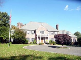 44 Four Winds Ln, New Canaan, CT 06840