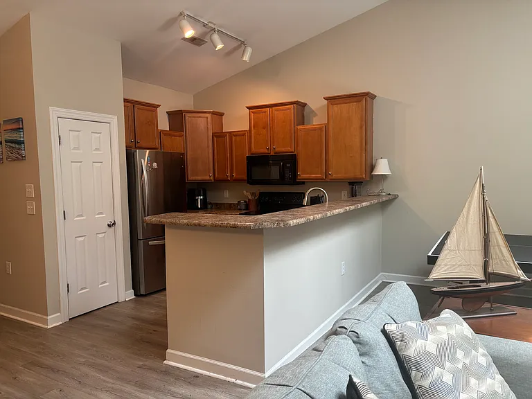 5118 Christian Dr #5118 — Photo 6