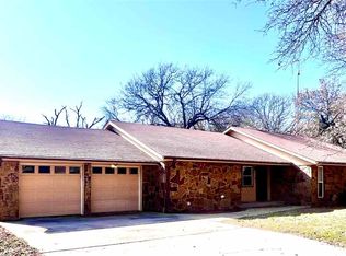 171 Catfish Dr, Ponca City, OK 74604