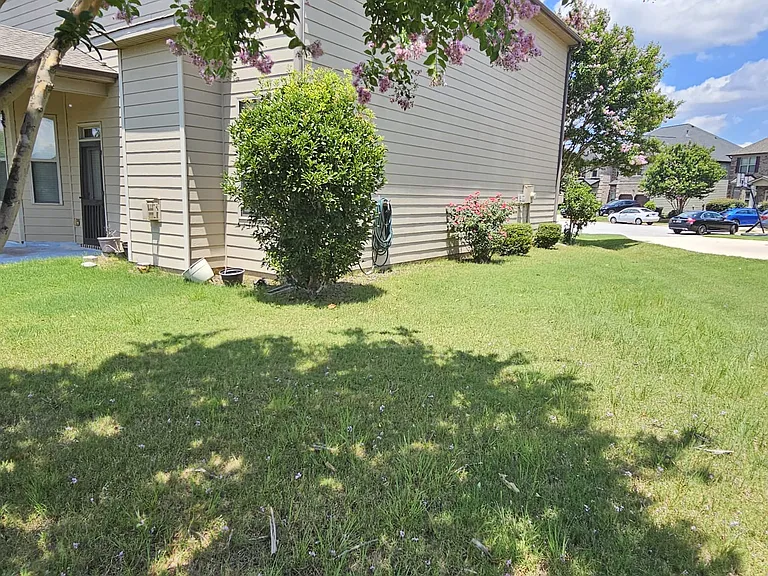 416 Sunnybrook Ln — Photo 64