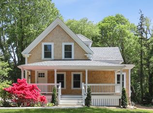 289 Old Main Rd, North Falmouth, MA 02556