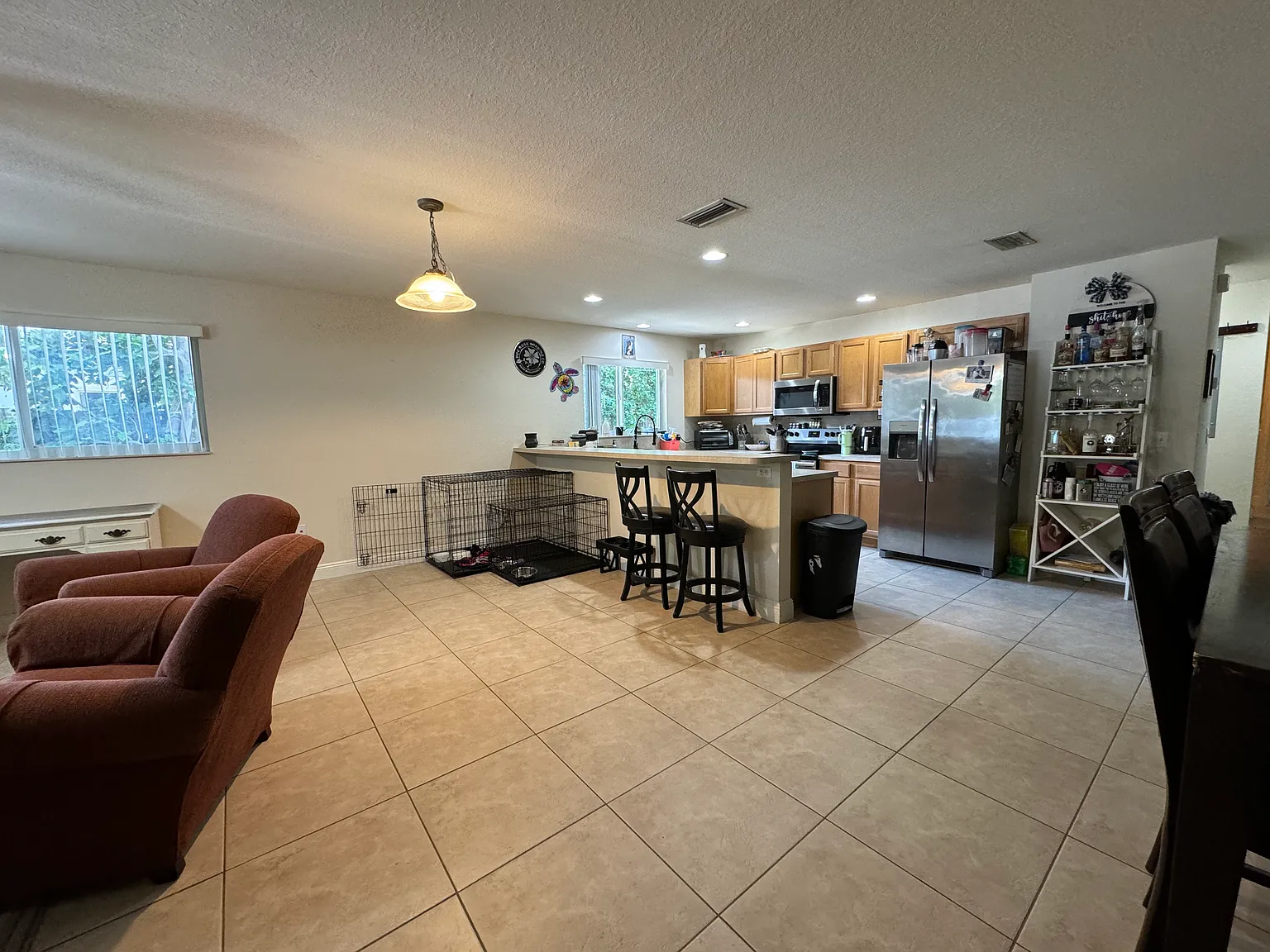 121 Casa Court Dr — Photo 2