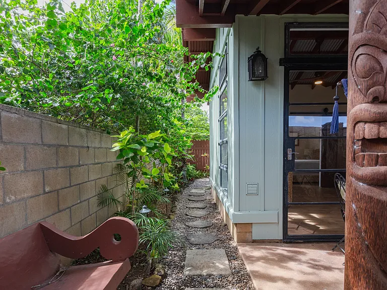 308 Awakea Rd — Photo 29