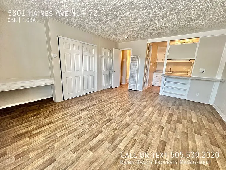 Home @ Uptown — Photo 22