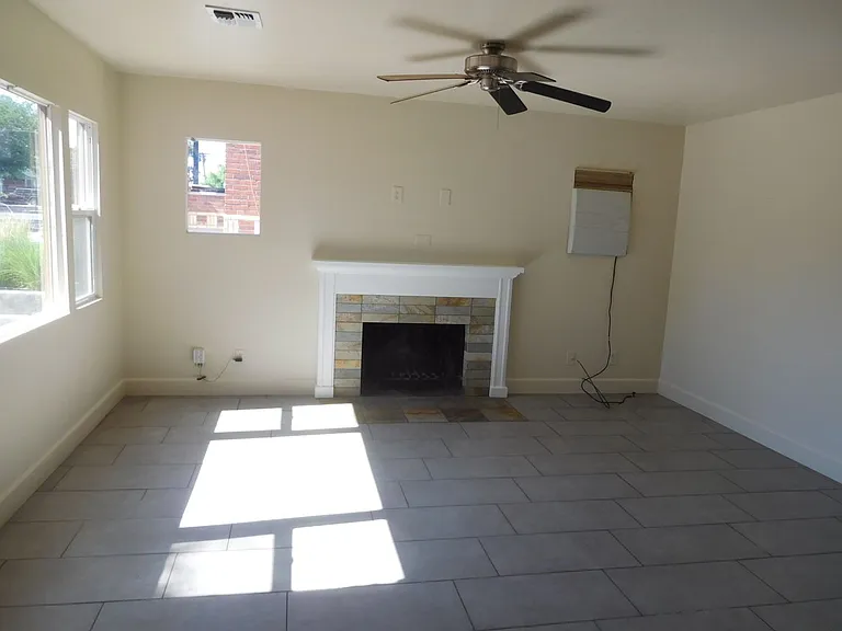 1150 Ralston St — Photo 2