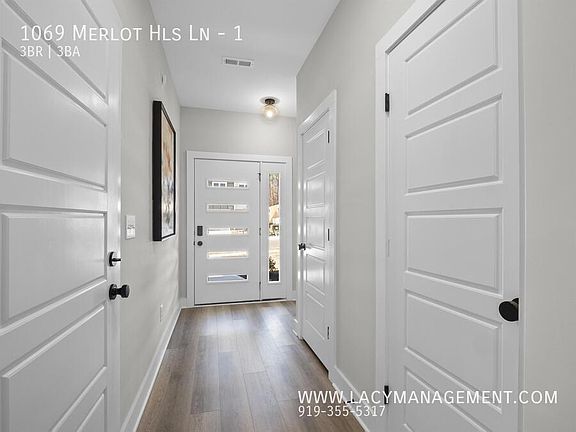 4th image of 1069 Merlot Hills Ln #1