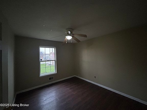 4th image of 212 Tecumseh Dr