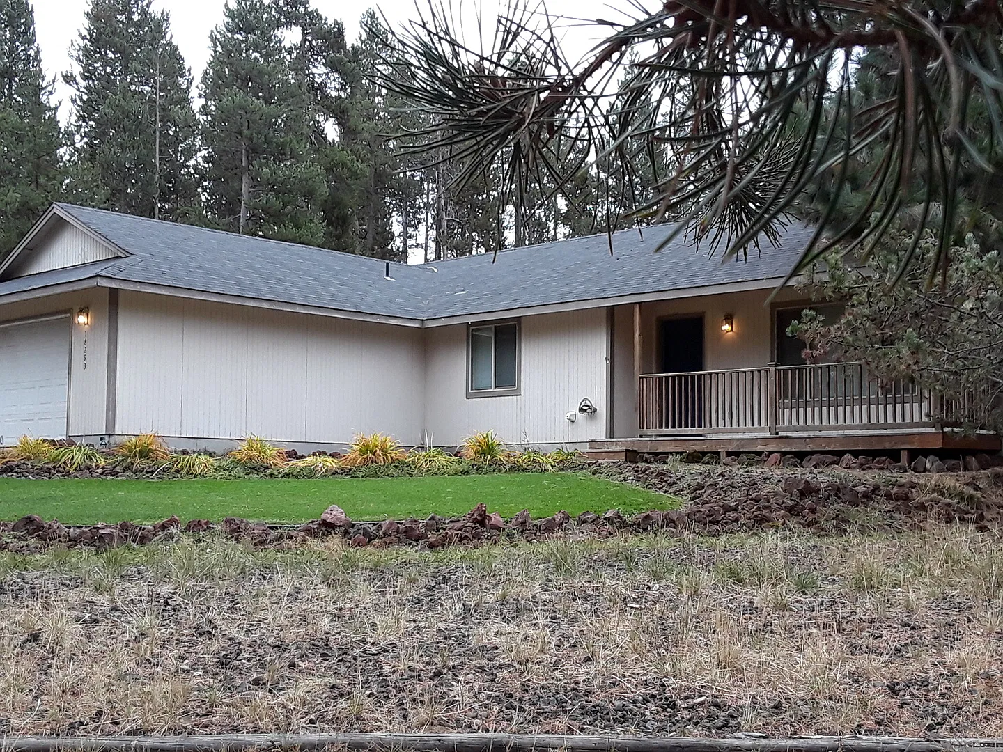 Darling house between Sunriver & LaPine — Photo 2