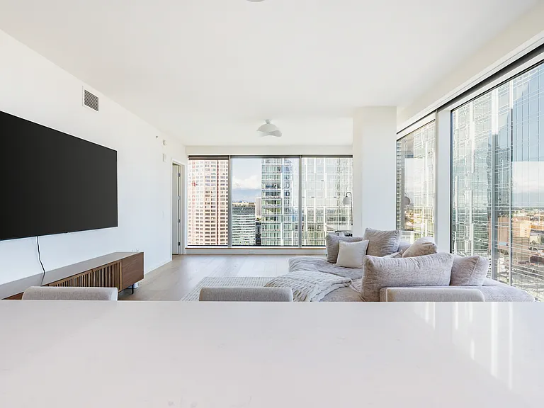 889 Francisco St #3209 — Photo 7