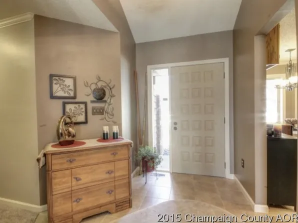 2911 E Oaks Rd, Urbana, IL 61802