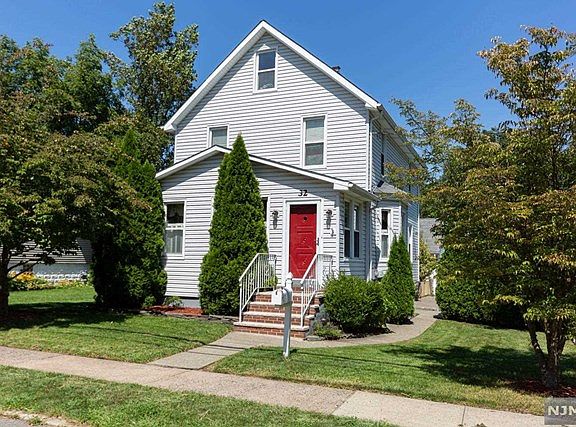 2nd image of 32 Glendale Dr
