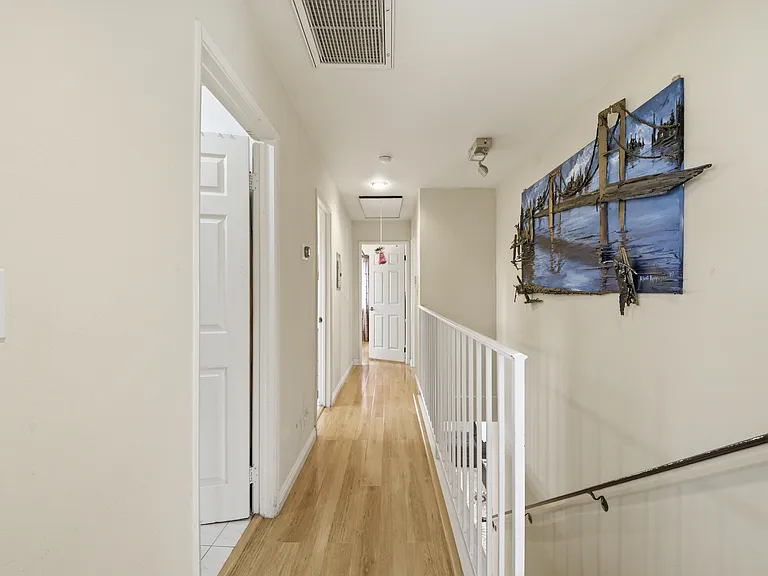 10060 Tujunga Canyon Blvd — Photo 18