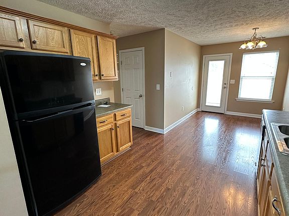 5th image of 821 Chilhowee Ct