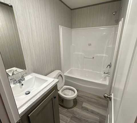 4th image of 46 Bay Ct
