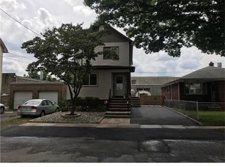 111 Lindegar St, Linden, NJ 07036