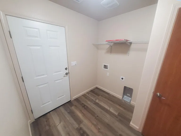 1666 Cactus Loop — Photo 12