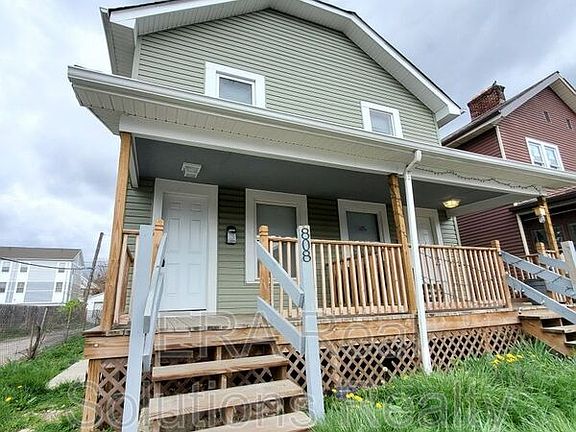 2nd image of 808 Reinhard Ave