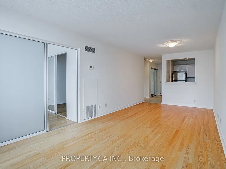 92 King St E #1703 — Photo 19