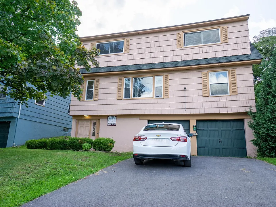 1270 Westcott St #2