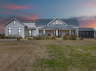 4620 Treybig Loop, Fayetteville, TX 78940