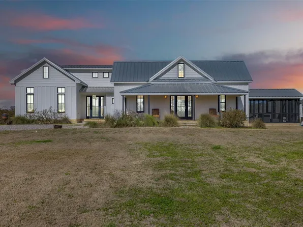 4620 Treybig Loop, Fayetteville, TX 78940