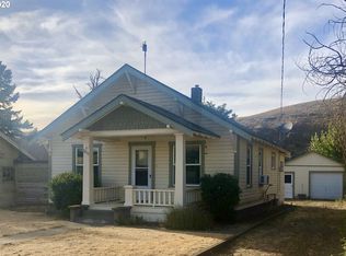 1215 SE Alexander Ave, Pendleton, OR 97801