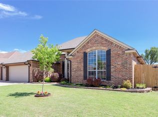 9204 SW 28th St, Oklahoma City, OK 73128