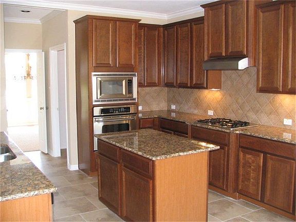 4th image of 6133 Southwell Ln