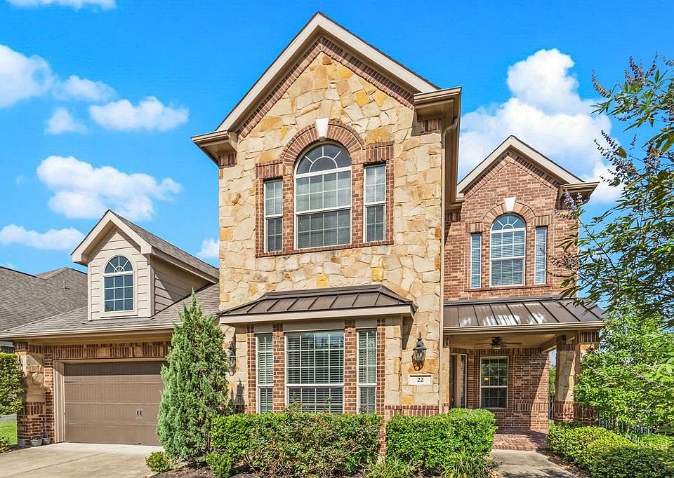 1st image of 22 S Victoriana Cir