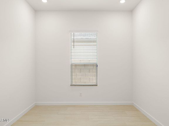 5th image of 1735 E NORTHWOOD Drive