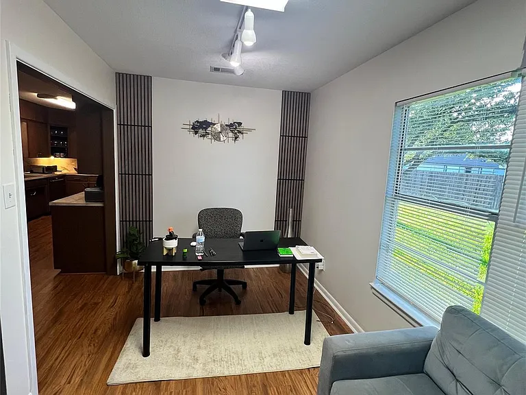 213 S FM 1660 — Photo 16