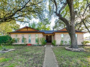 402 Colonial Dr, Garland, TX 75043