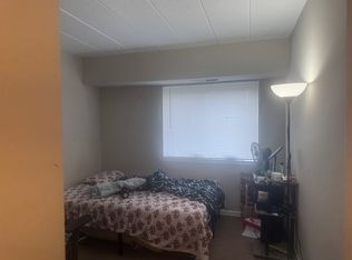 600 Chatham Park Dr #4, Pittsburgh, PA 15220