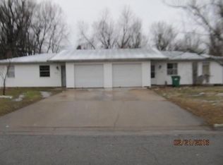 706 A & B Geneva St, Springdale, AR 72762