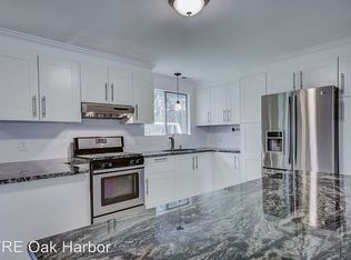 1161 Sparrow Dr, Oak Harbor, WA 98277