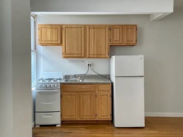 140 West 71st Street image 1 of 6