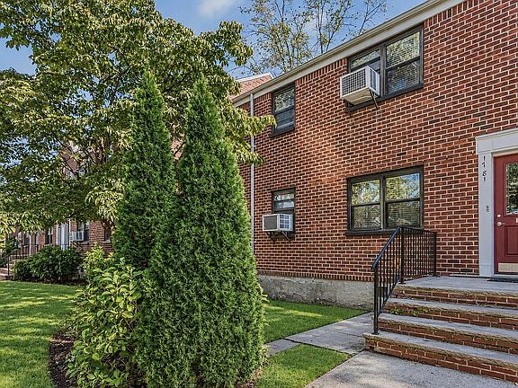 2nd image of 17-81 166th St #327
