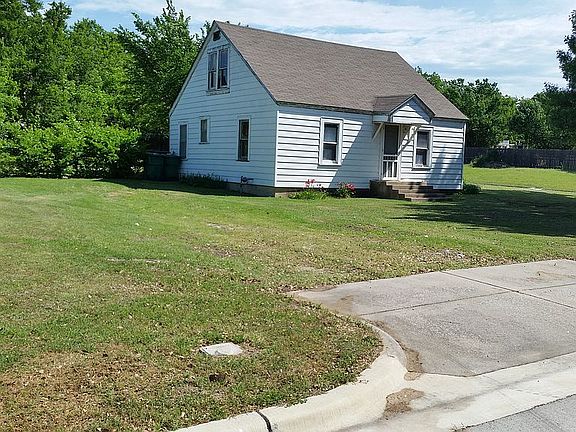 4th image of 5721 Linda Dr