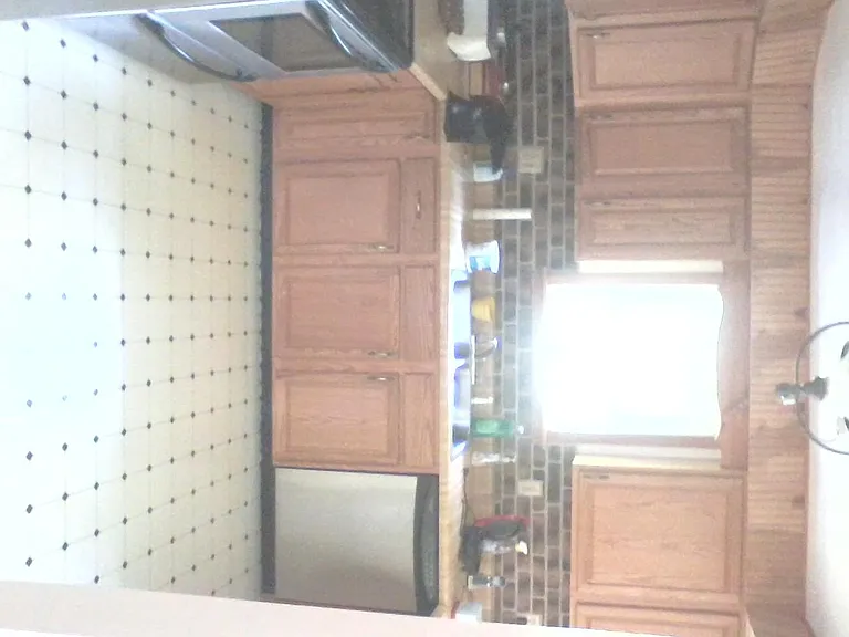 1954 W Liberty Rd — Photo 6