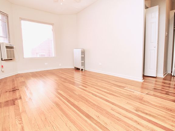 5th image of 1350 W Argyle St APT 2N