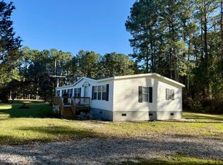930 Willis Neck Rd, Vanceboro, NC 28586