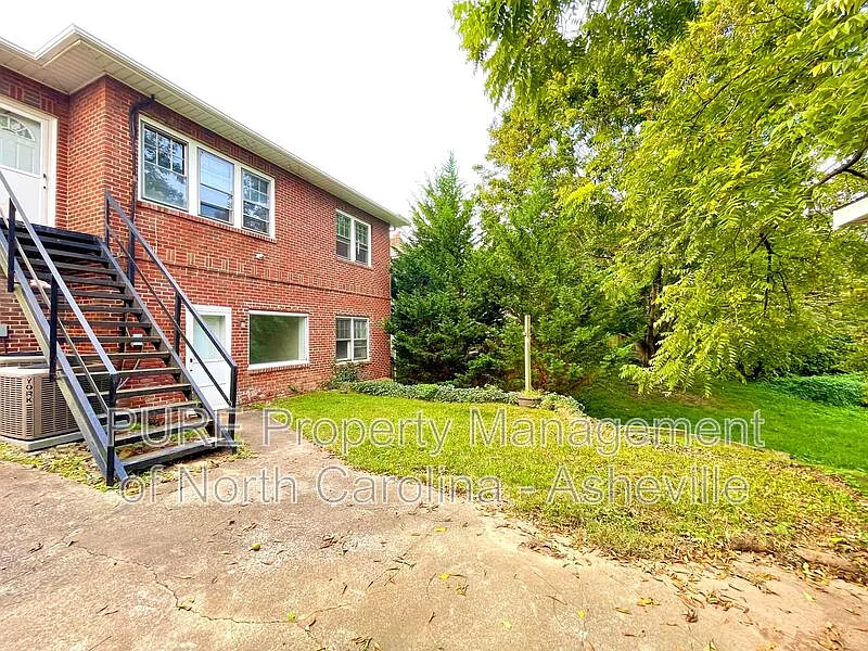 21 Vermont Ave #2