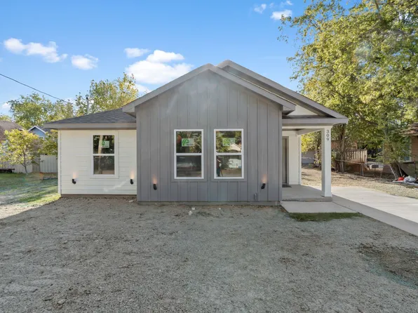 309 College St, Wilmer, TX 75172