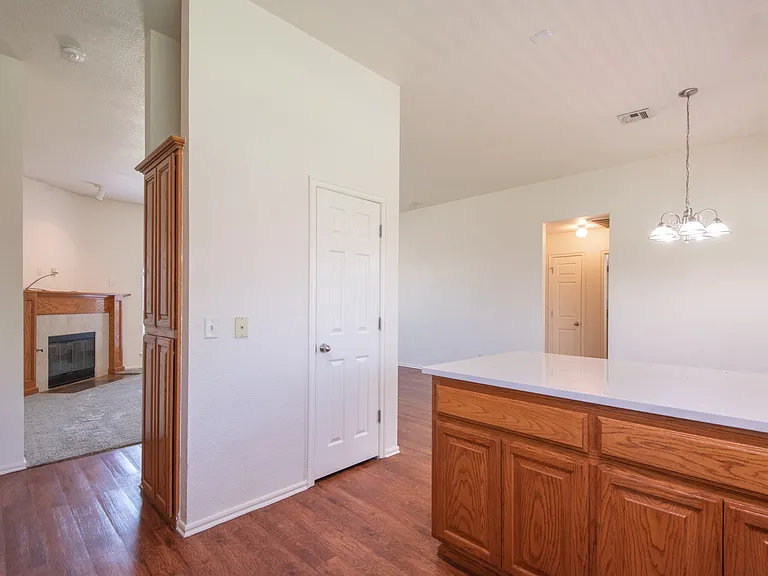 17405 Bronze Ln — Photo 12