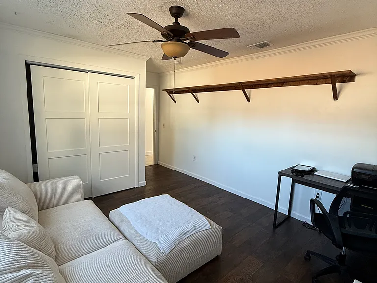 1276 Dorchester St — Photo 24