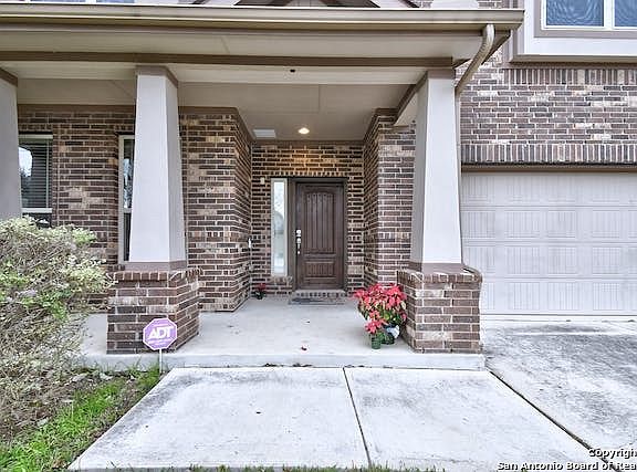 3rd image of 520 SADDLEHORN WAY