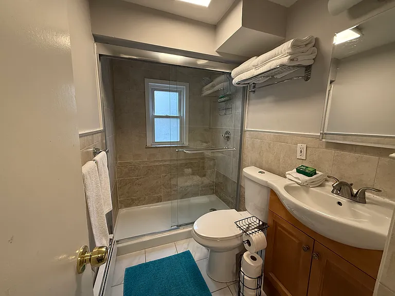 300 Mountain Ave #1 — Photo 8