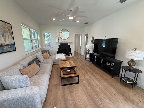 3rd image of 51 Aegean Ave